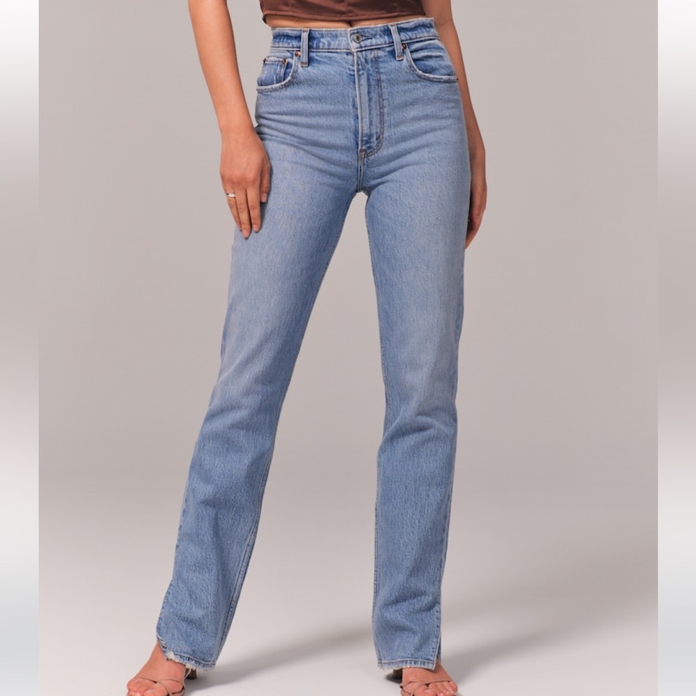 NWT Abercrombie 90s Straight Jean Vent Hem